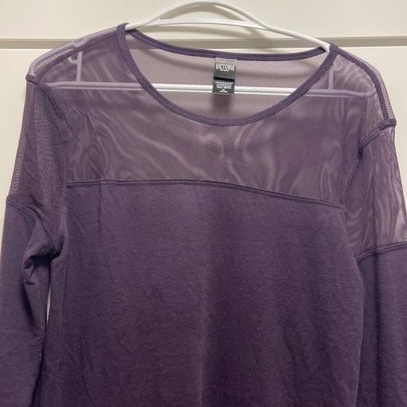 Victoria Secret Sport work out top - Picture 2 of 4